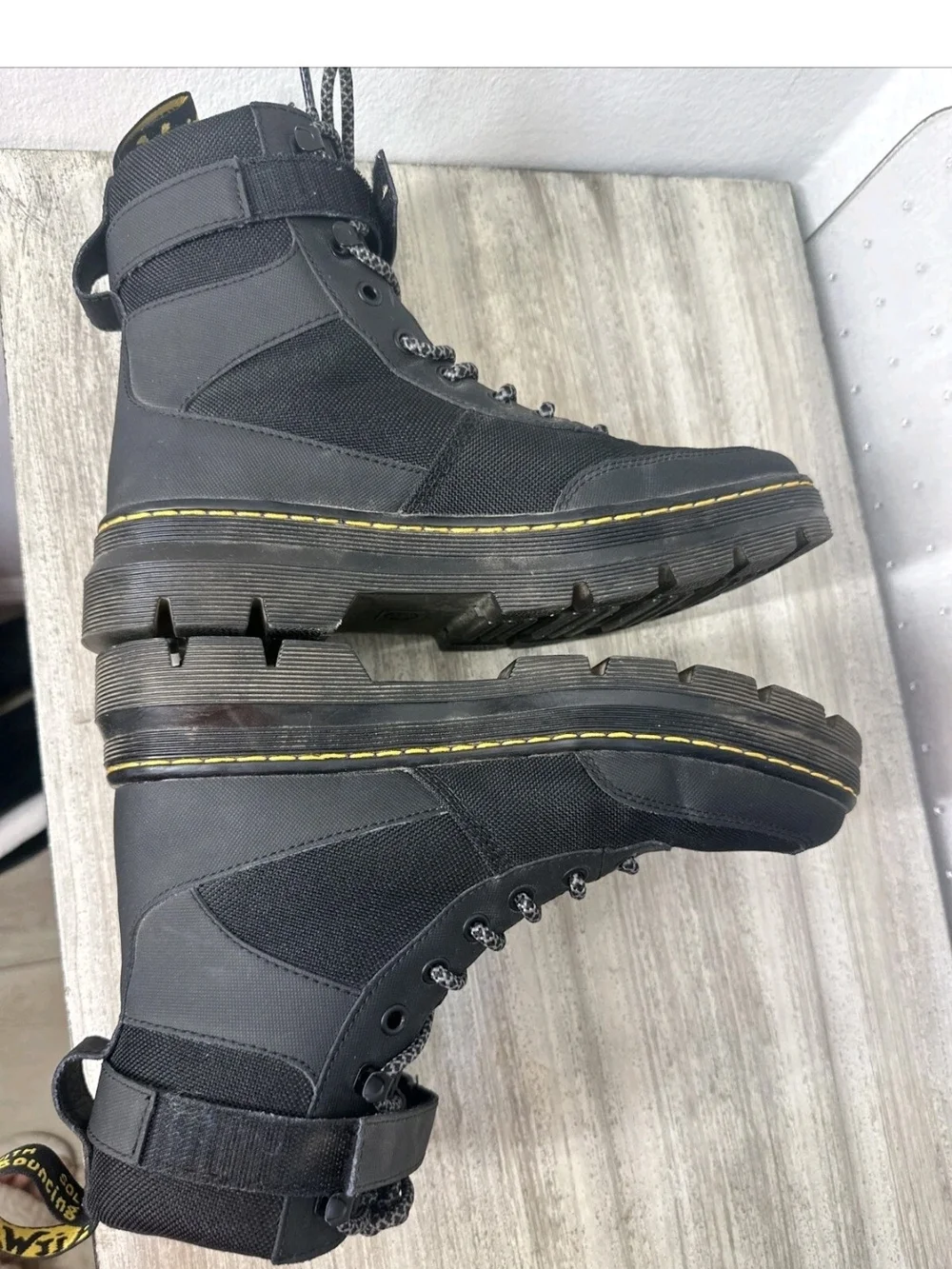 Dr. Martens Unisex Black Combs Tech Lace-Up Boots Men 10-Women 11, Pre-owned